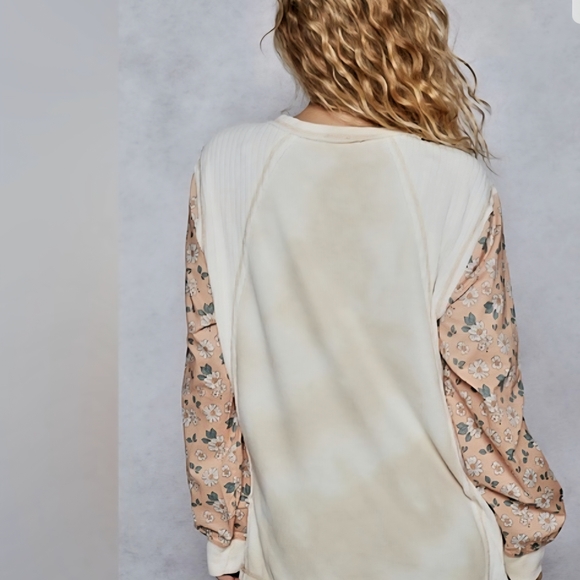 POL Cream and Pink Star Sweatshirt - Picture 5 of 5